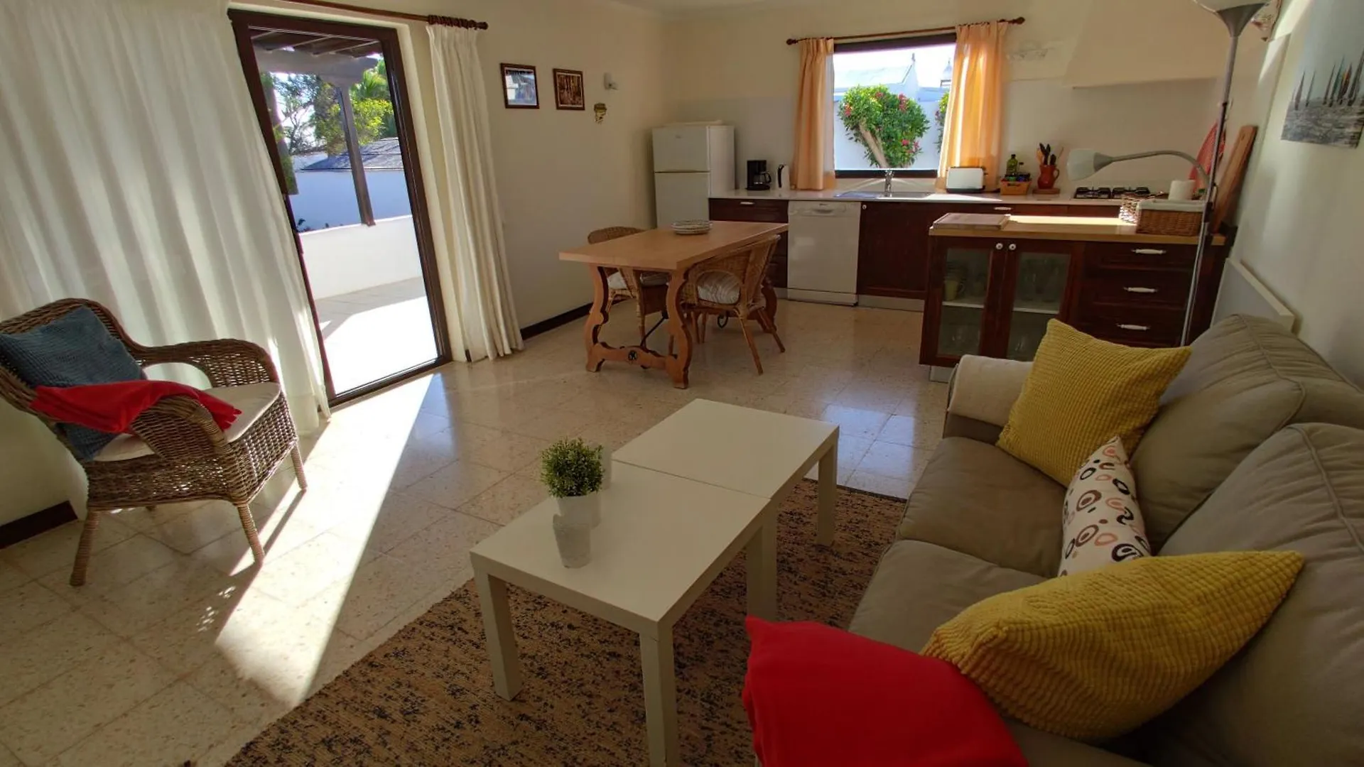 Freistehendes Haus Mit Pool In Las Cabreras Nazaret Holiday home